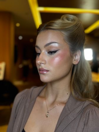 Glam To Go: On-Site Hair & Makeup Experience image 49
