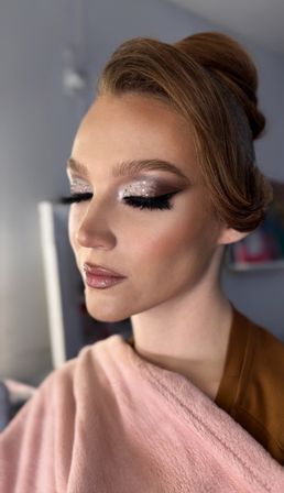 Glam To Go: On-Site Hair & Makeup Experience image 73