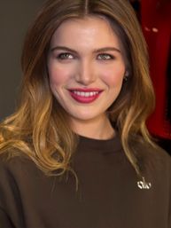 Glam To Go: On-Site Hair & Makeup Experience image 15