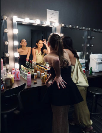 Glam To Go: On-Site Hair & Makeup Experience image 3