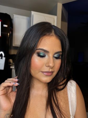 Glam To Go: On-Site Hair & Makeup Experience image 25