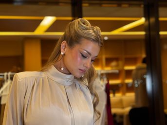 Glam To Go: On-Site Hair & Makeup Experience image 40