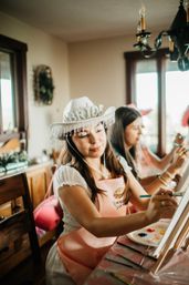 Nashville Paint and Sip with Male Model Hosts for Bachelorettes image 4
