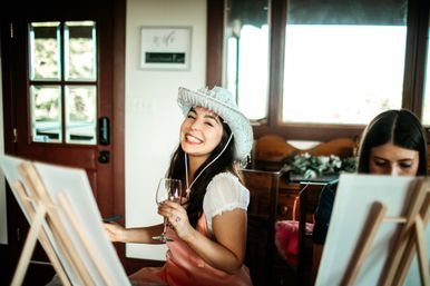 Nashville Paint and Sip with Male Model Hosts for Bachelorettes image 12