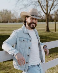 Nashville Paint and Sip with Male Model Hosts for Bachelorettes image 36