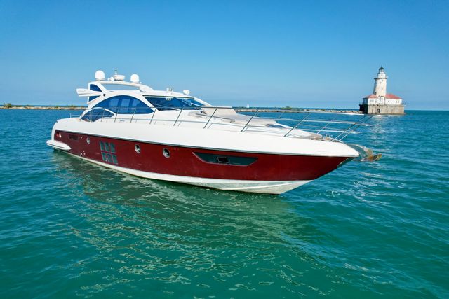 Private Yacht Rental Chicago: Skyline Cruise on Lake Michigan image 4