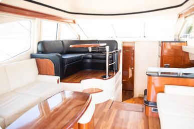 Private Skyline Cruise: Chicago’s Most Luxurious Yacht Experience image 10