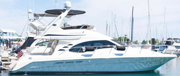 Private Skyline Cruise: Chicago’s Most Luxurious Yacht Experience image 9