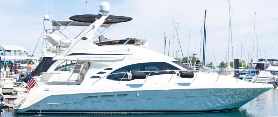 Private Skyline Cruise: Chicago’s Most Luxurious Yacht Experience image 9