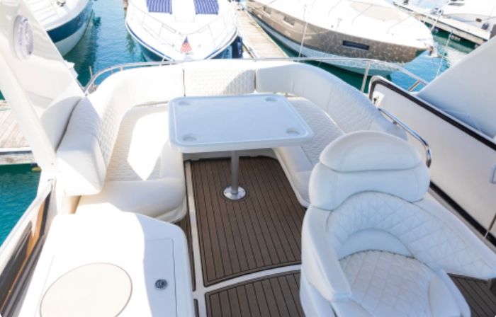 Private Skyline Cruise: Chicago’s Most Luxurious Yacht Experience image 11