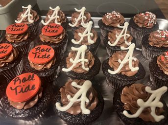 !!Sweet Treats Everyone Will Love!! Add something sweet to your next party image 5