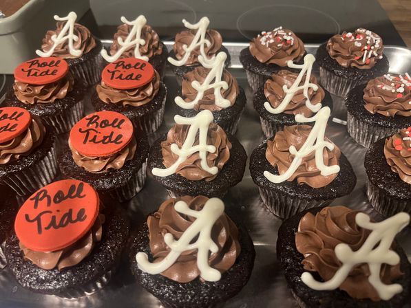 !!Sweet Treats Everyone Will Love!! Add something sweet to your next party image 5