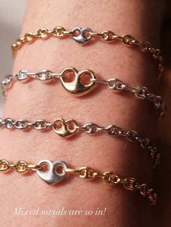 Permanent Jewelry & Tooth Gem Bar image 10