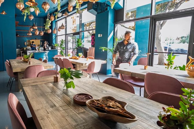 Intimate Communal Dining Experience in a Stylish Private San Francisco Venue image 9