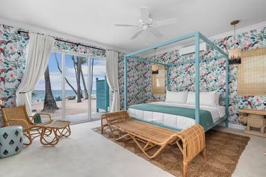 Emerald Wave Beachfront Estate: 10 Bedrooms with Pool & Private Beach Access image 18