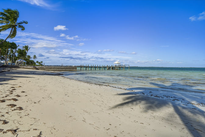Ocean Palms: Private Beach + Pool Estate, 5BR, Sleeps 12+ image 38