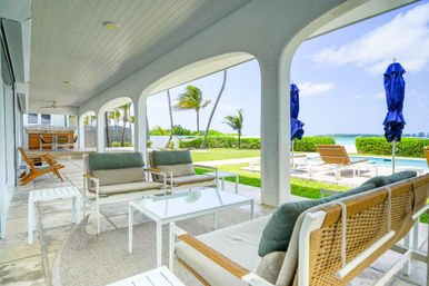 Villa Oasis Nassau: Beachfront, Private Pool + Complementary Car image 31