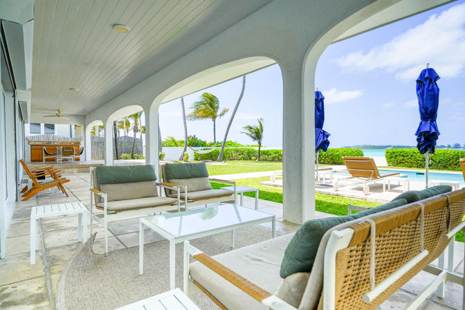Villa Oasis Nassau: Beachfront, Private Pool + Complementary Car image 31