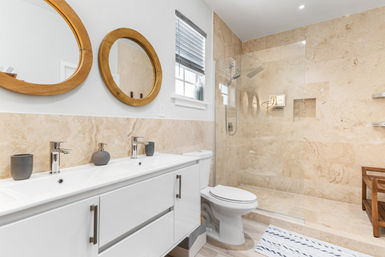 Galleon Bay at Palm Cay: Modern, Spacious Home with Car Included image 19