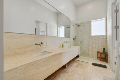 Villa Oasis Nassau: Beachfront, Private Pool + Complementary Car image 20