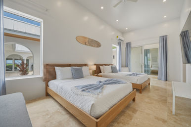 Villa Oasis Nassau: Beachfront, Private Pool + Complementary Car image 19