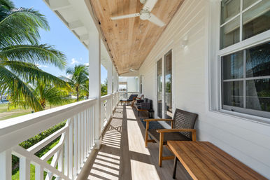 Galleon Bay at Palm Cay: Modern, Spacious Home with Car Included image 8
