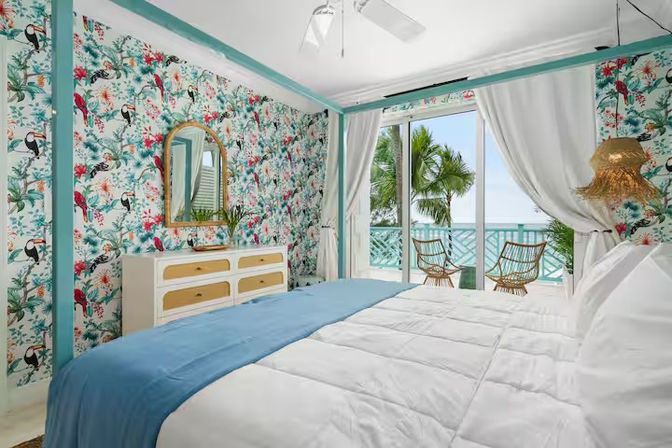 Emerald Wave Beachfront Estate: 10 Bedrooms with Pool & Private Beach Access image 11