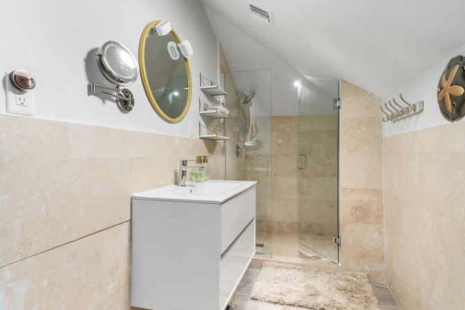 Galleon Bay at Palm Cay: Modern, Spacious Home with Car Included image 20