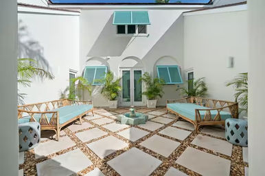 Emerald Wave Beachfront Estate: 10 Bedrooms with Pool & Private Beach Access image 24