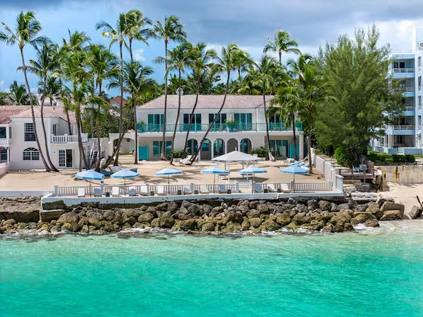 Emerald Wave Beachfront Estate: 10 Bedrooms with Pool & Private Beach Access image 20