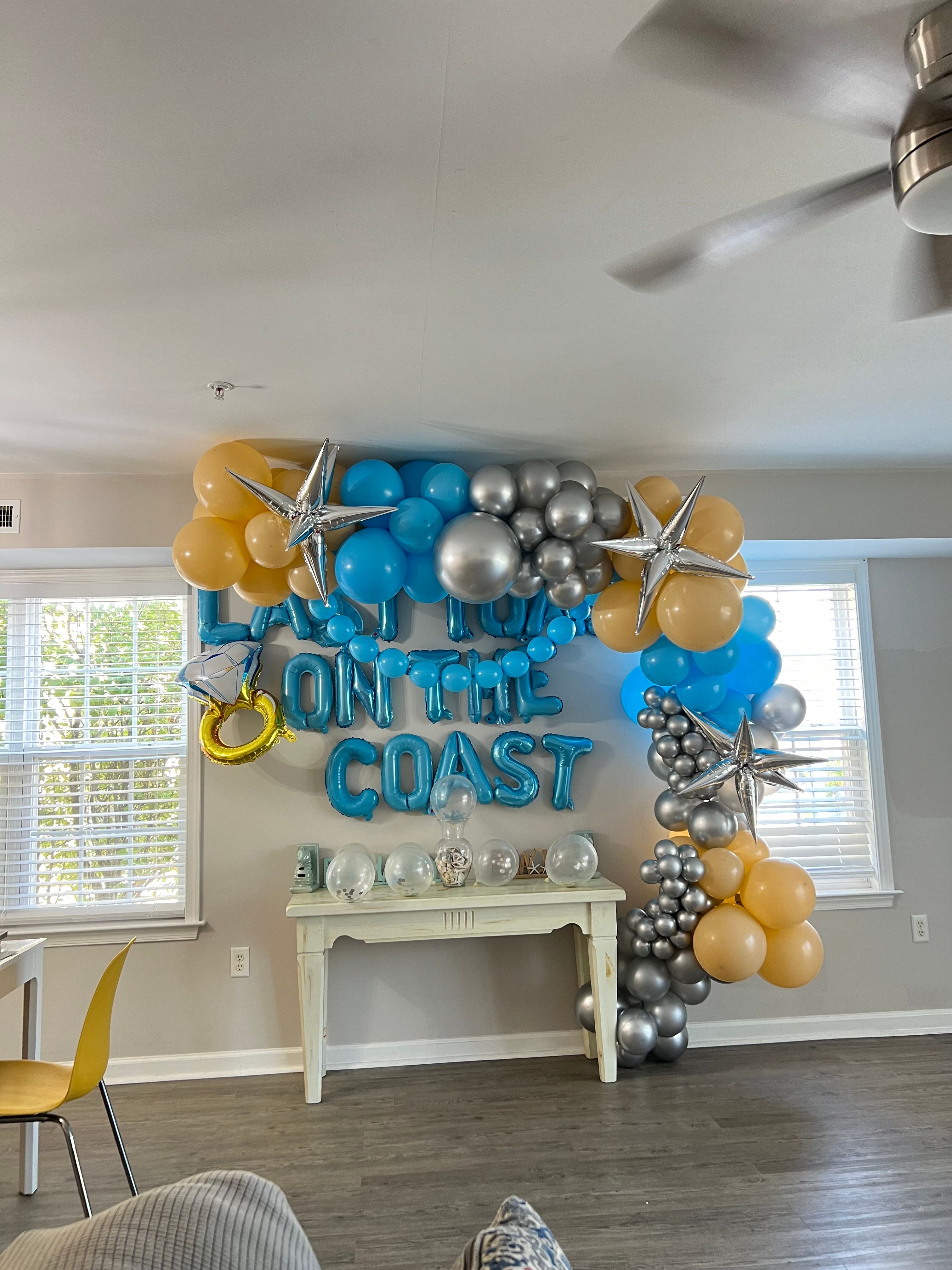 Bachelorette party decorations image 1