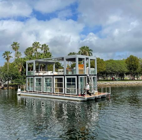 Miami Private Water Villa Floating Luxury for Bachelorettes, Birthdays & More image 4