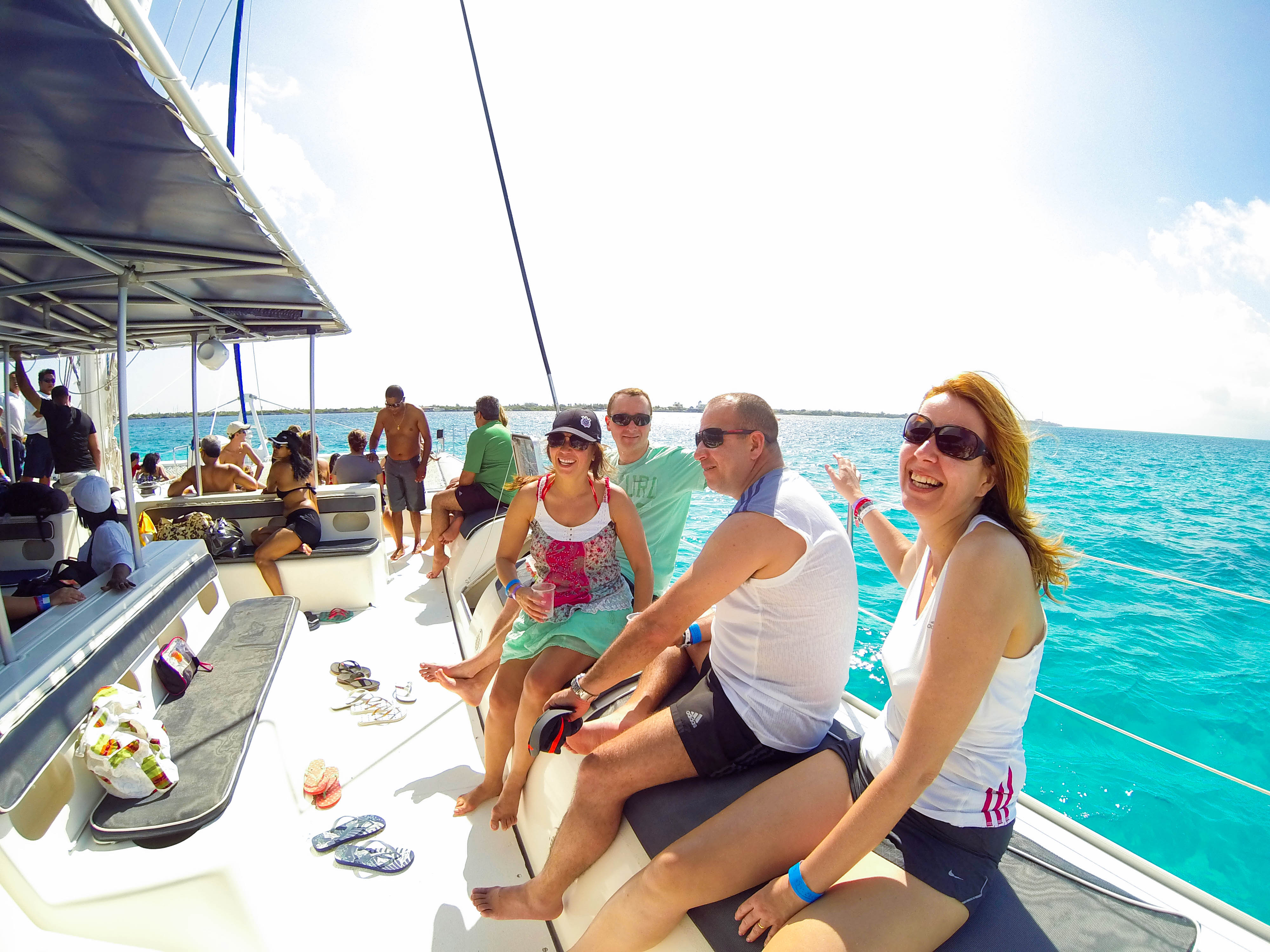 Isla Mujeres Cruise with Beach Club, Snorkel + Open Bar image 2