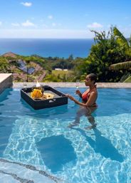 The Rising Sun Villa: Luxury Rental with with Infinity Pool, Hot Tub & City Views image 2