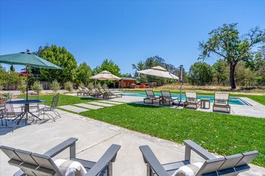 The Broadway Farmhouse: Private Sonoma Getaway on 4 Acres - Pool, Hot Tub, Game Room & Outdoor Kitchen image 147