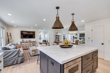 Serene & Relaxing Acacia Farmhouse image 46