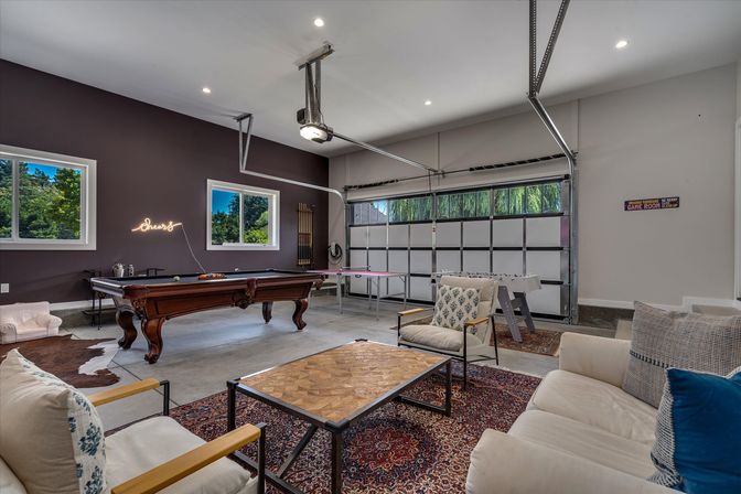 The Broadway Farmhouse: Private Sonoma Getaway on 4 Acres - Pool, Hot Tub, Game Room & Outdoor Kitchen image 162