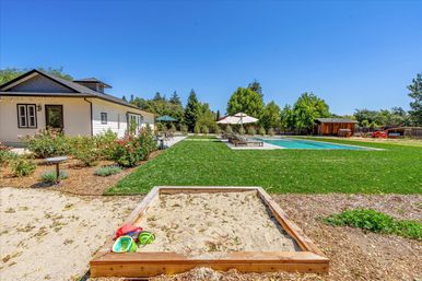 The Broadway Farmhouse: Private Sonoma Getaway on 4 Acres - Pool, Hot Tub, Game Room & Outdoor Kitchen image 117