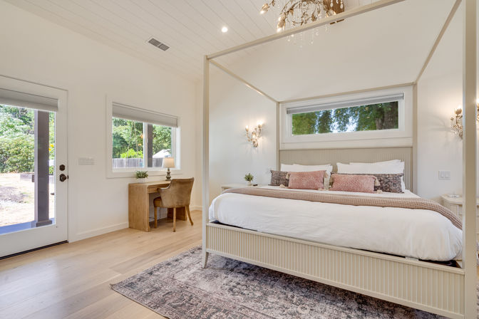 The Broadway Farmhouse: Private Sonoma Getaway on 4 Acres - Pool, Hot Tub, Game Room & Outdoor Kitchen image 68