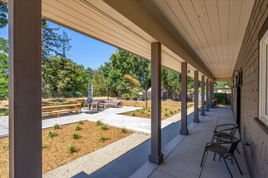 The Broadway Farmhouse: Private Sonoma Getaway on 4 Acres - Pool, Hot Tub, Game Room & Outdoor Kitchen image 44