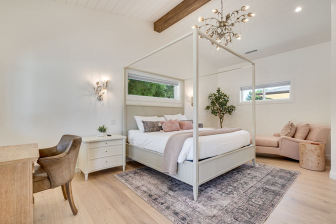 The Broadway Farmhouse: Private Sonoma Getaway on 4 Acres - Pool, Hot Tub, Game Room & Outdoor Kitchen image 70