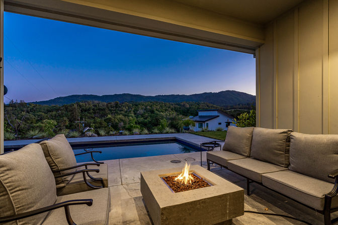 Cloud 9: Modern Luxury Farmhouse with Pool & Hot Tub in Glen Ellen Wine Country image 100