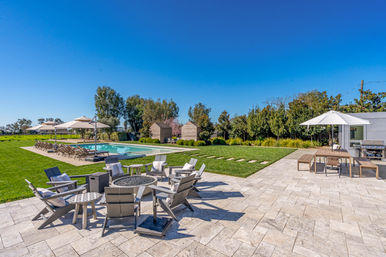 Serene & Relaxing Acacia Farmhouse image 89