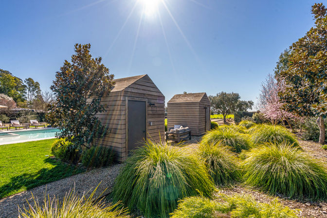 Serene & Relaxing Acacia Farmhouse image 102