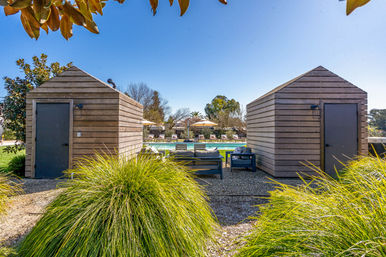 Serene & Relaxing Acacia Farmhouse image 103