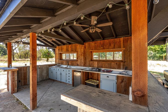 The Broadway Farmhouse: Private Sonoma Getaway on 4 Acres - Pool, Hot Tub, Game Room & Outdoor Kitchen image 100