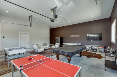 The Broadway Farmhouse: Private Sonoma Getaway on 4 Acres - Pool, Hot Tub, Game Room & Outdoor Kitchen image 103