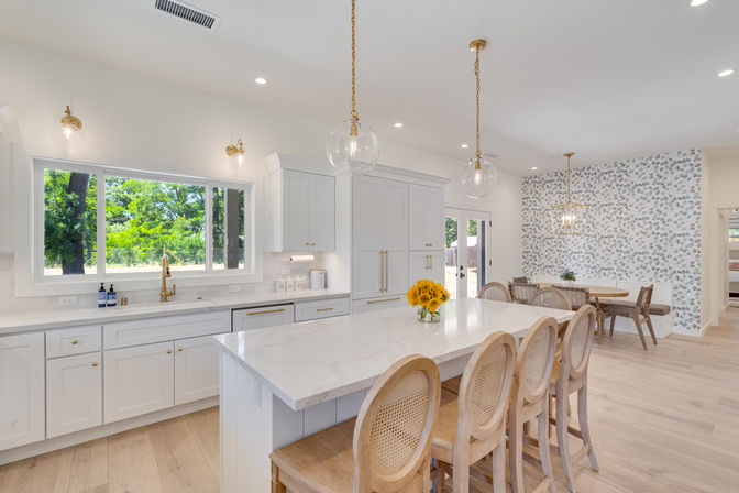 The Broadway Farmhouse: Private Sonoma Getaway on 4 Acres - Pool, Hot Tub, Game Room & Outdoor Kitchen image 150