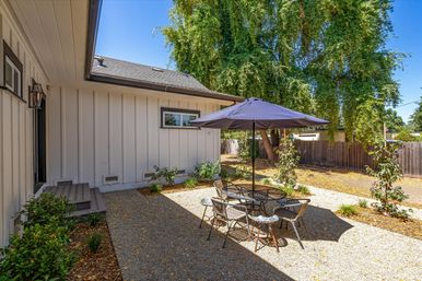 The Broadway Farmhouse: Private Sonoma Getaway on 4 Acres - Pool, Hot Tub, Game Room & Outdoor Kitchen image 50