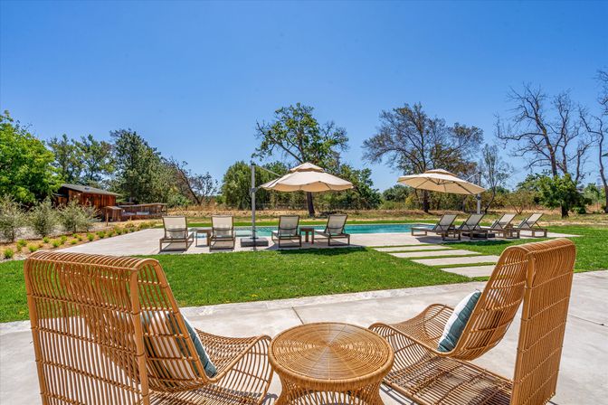 The Broadway Farmhouse: Private Sonoma Getaway on 4 Acres - Pool, Hot Tub, Game Room & Outdoor Kitchen image 149